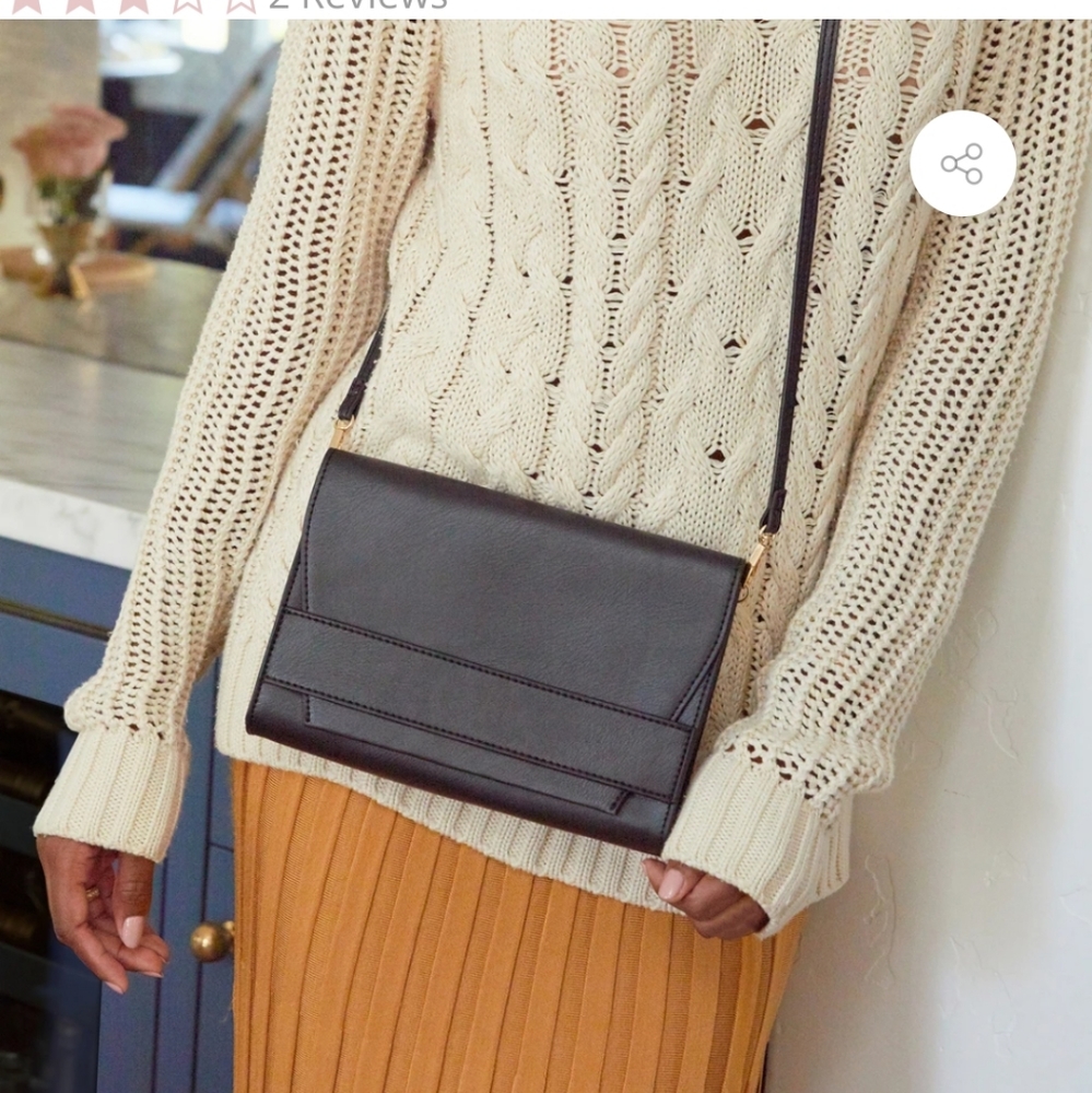 Black crossbody by Summer & Rose